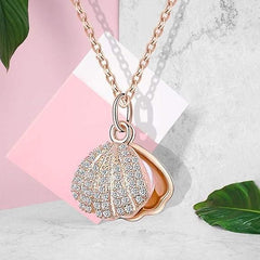 Oyster Pearl Shell Pendant Gold Plated Necklace for Women's